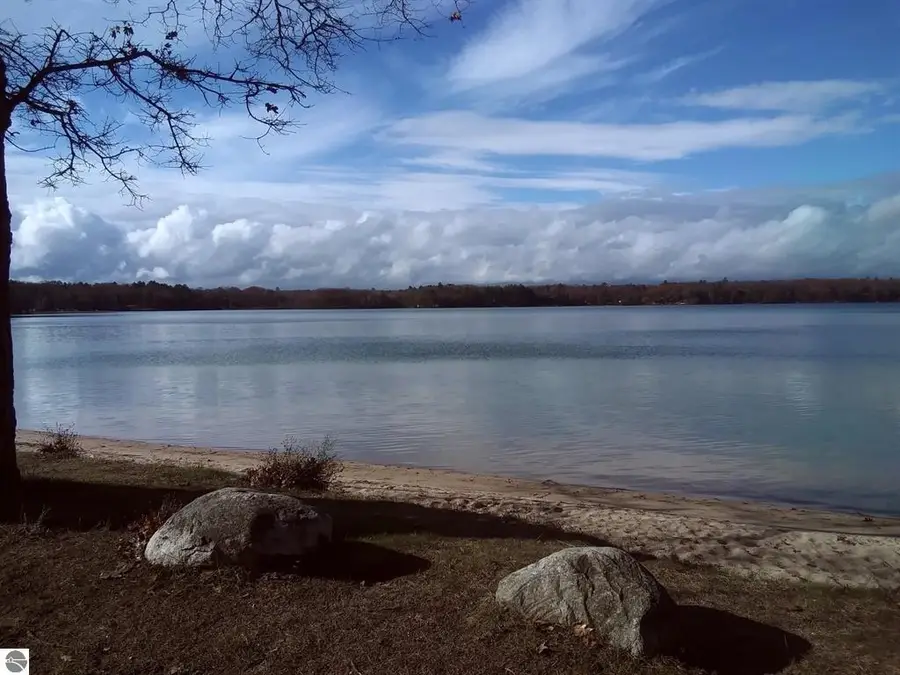 377 E Bear Lake, Kalkaska, MI 49646 - #2