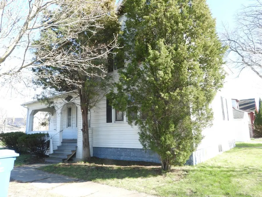 171 8th, Manistee, MI 49660 - #2