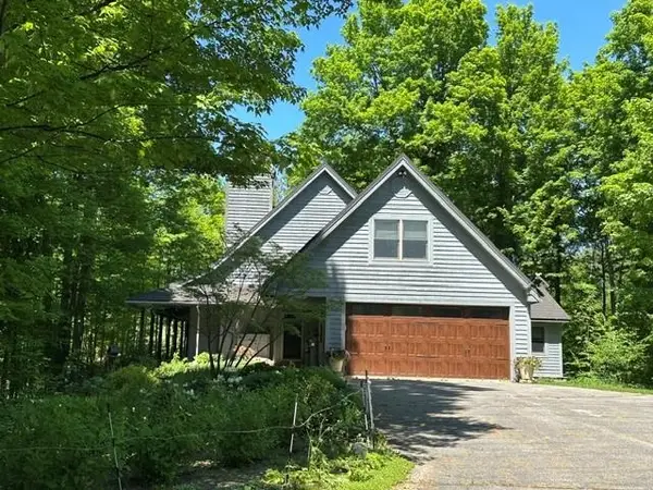 3285 S East Torch Lake, Bellaire, MI 49615