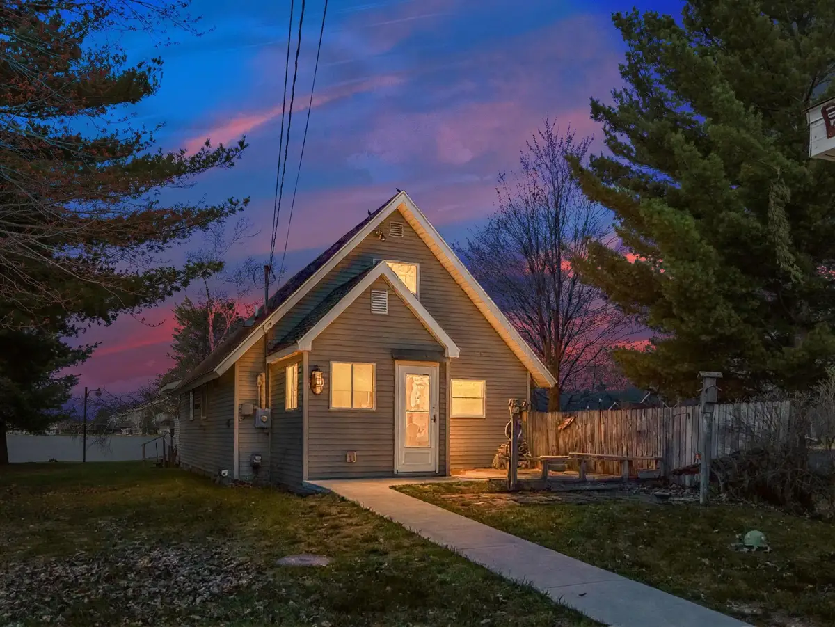 7049 W White Birch, Lake, MI 49651 - #1