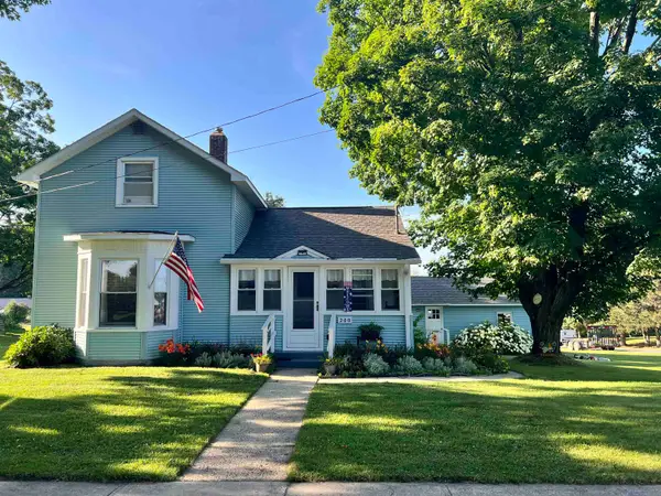 200 W Main, Leroy, MI 49655