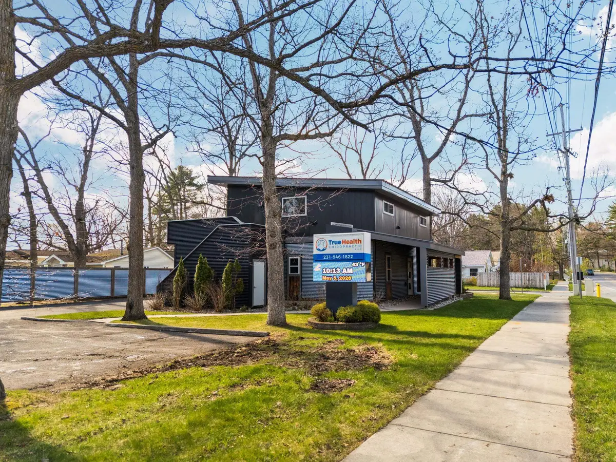 1323 S Cass, Traverse City, MI 49684 - #1