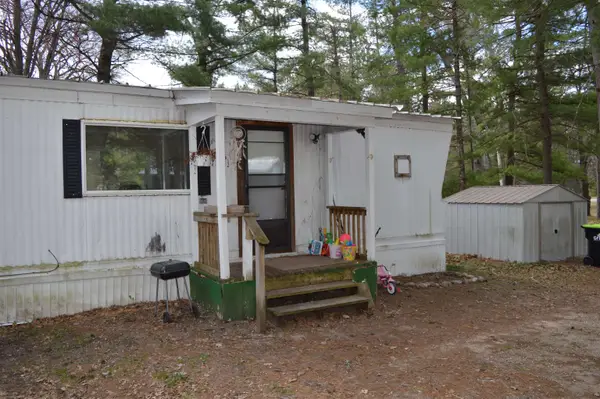 12575 M-72, Kalkaska, MI 49646
