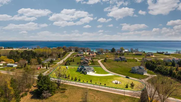 3833 Smokey Cove, TraverseCity, MI 49686