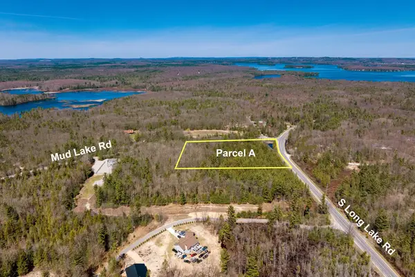 2 Mud Lake RD, Interlochen, MI 49643