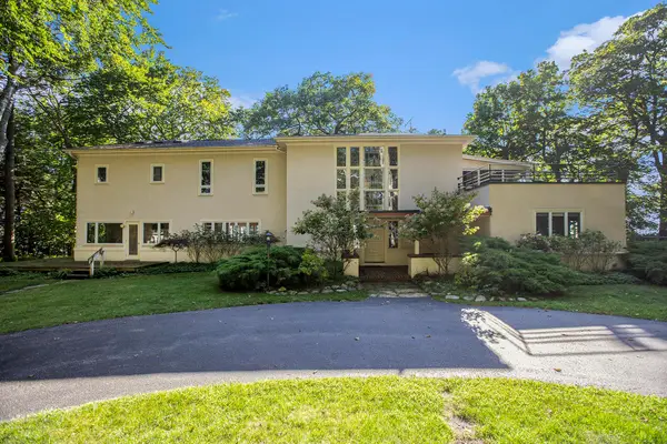 501 Michigan, Frankfort, MI 49635