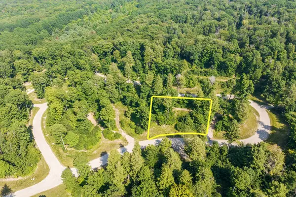 000 Park, Frankfort, MI 49635