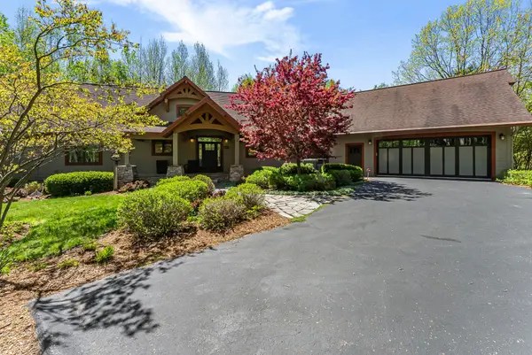 9697 Herkelrath, Onekama, MI 49675