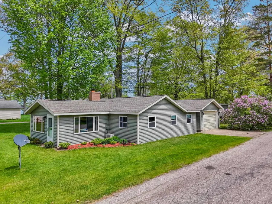 1849 S Goldenrod, Lake, MI 49651 - #2