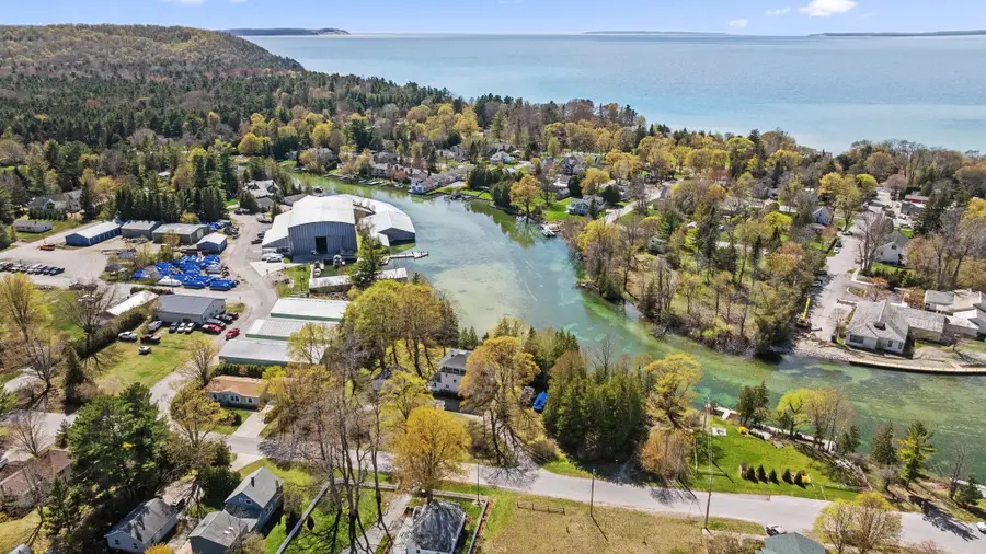 204 S Chandler ST, Leland, MI 49654 - #3