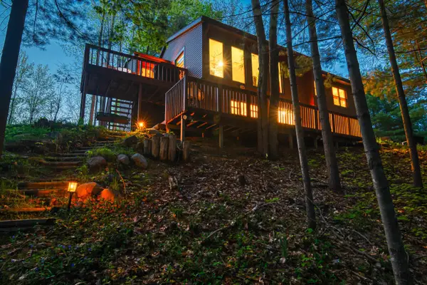 4418 Hampshire, Williamsburg, MI 49690