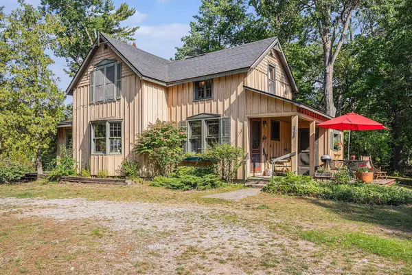 5760 W Crystal View RD, GlenArbor, MI 49636