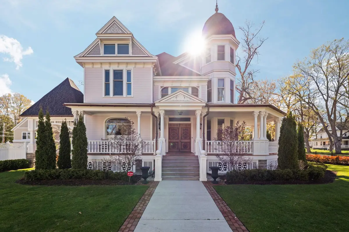 229 Wellington, Traverse City, MI 49686 - #1