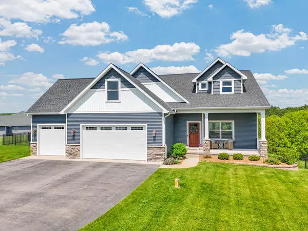 6878 Coyote View CT, TraverseCity, MI 49685