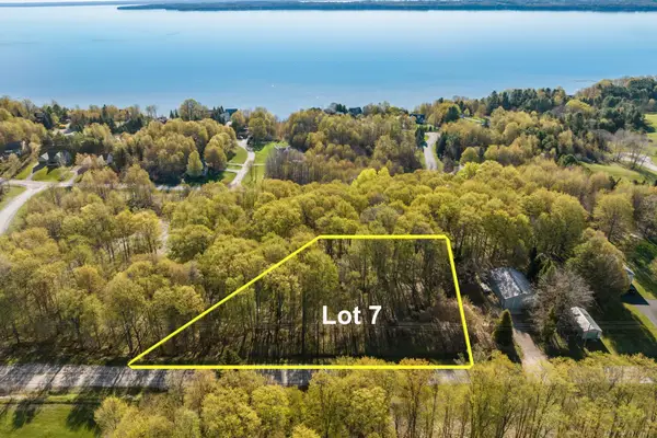 00 S Donnybrook RD, SuttonsBay, MI 49682