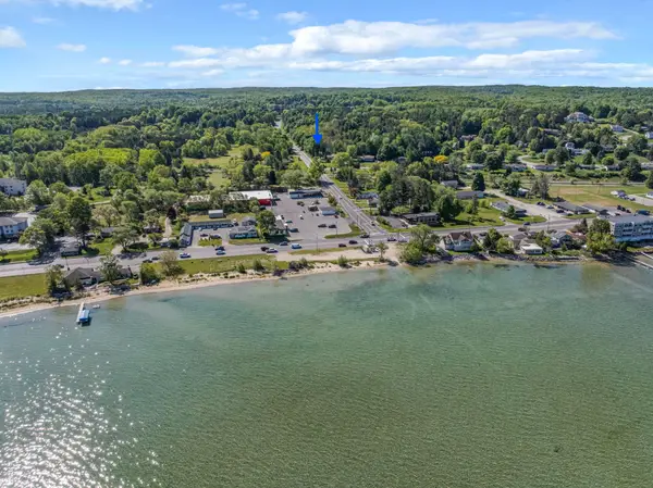 27 Bunker Hill, Williamsburg, MI 49690