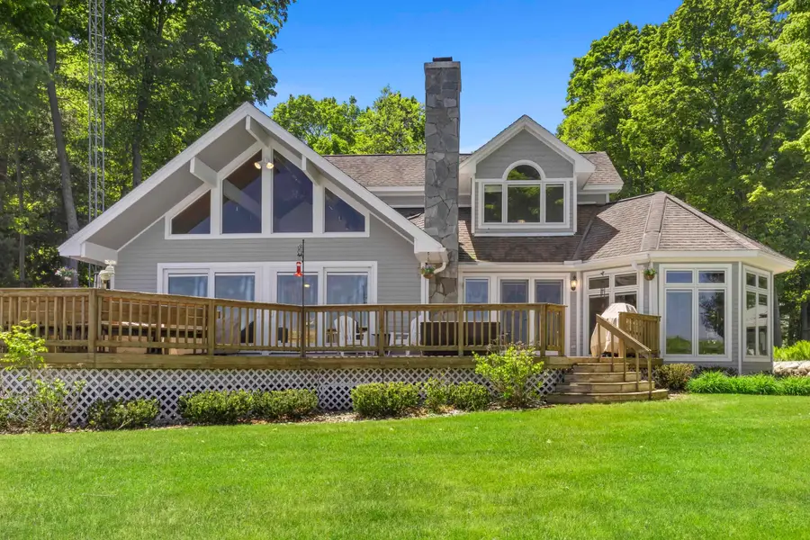 3154 Bancroft RD, Honor, MI 49640 - #2