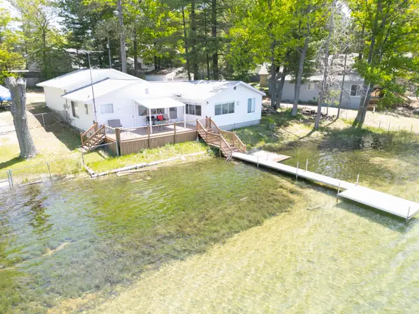 7293 NE Trillium, Mancelona, MI 49659