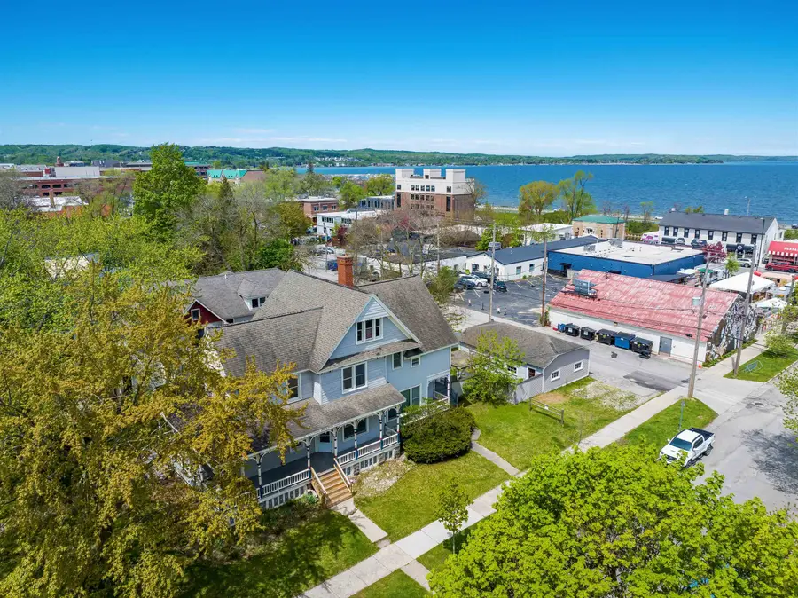 445 E State ST, Traverse City, MI 49686 - #2