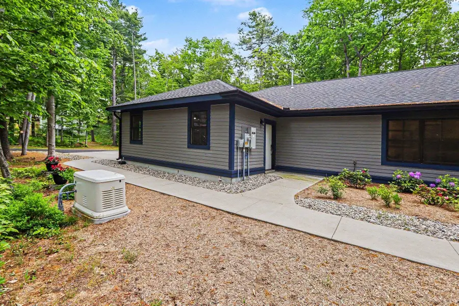 16753 S Sunset Shores DR, Williamsburg, MI 49690 - #3