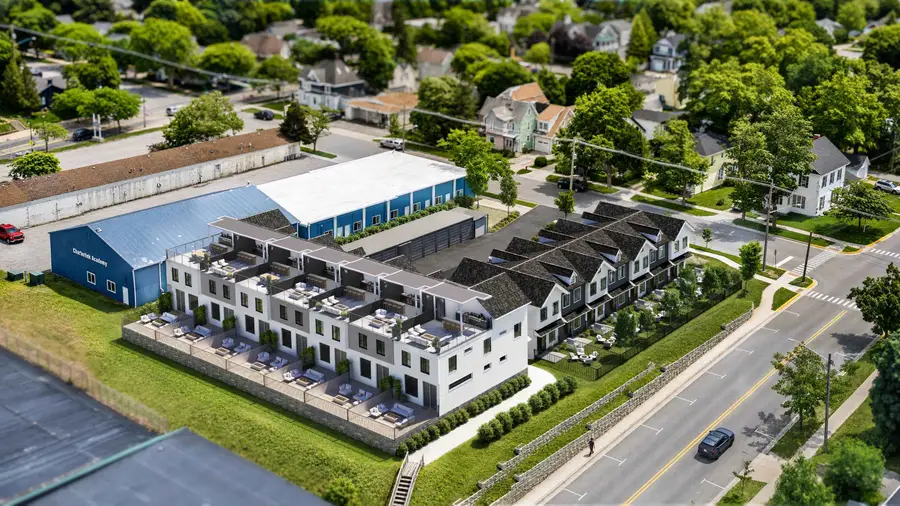 8 Uptown, Charlevoix, MI 49720 - #2