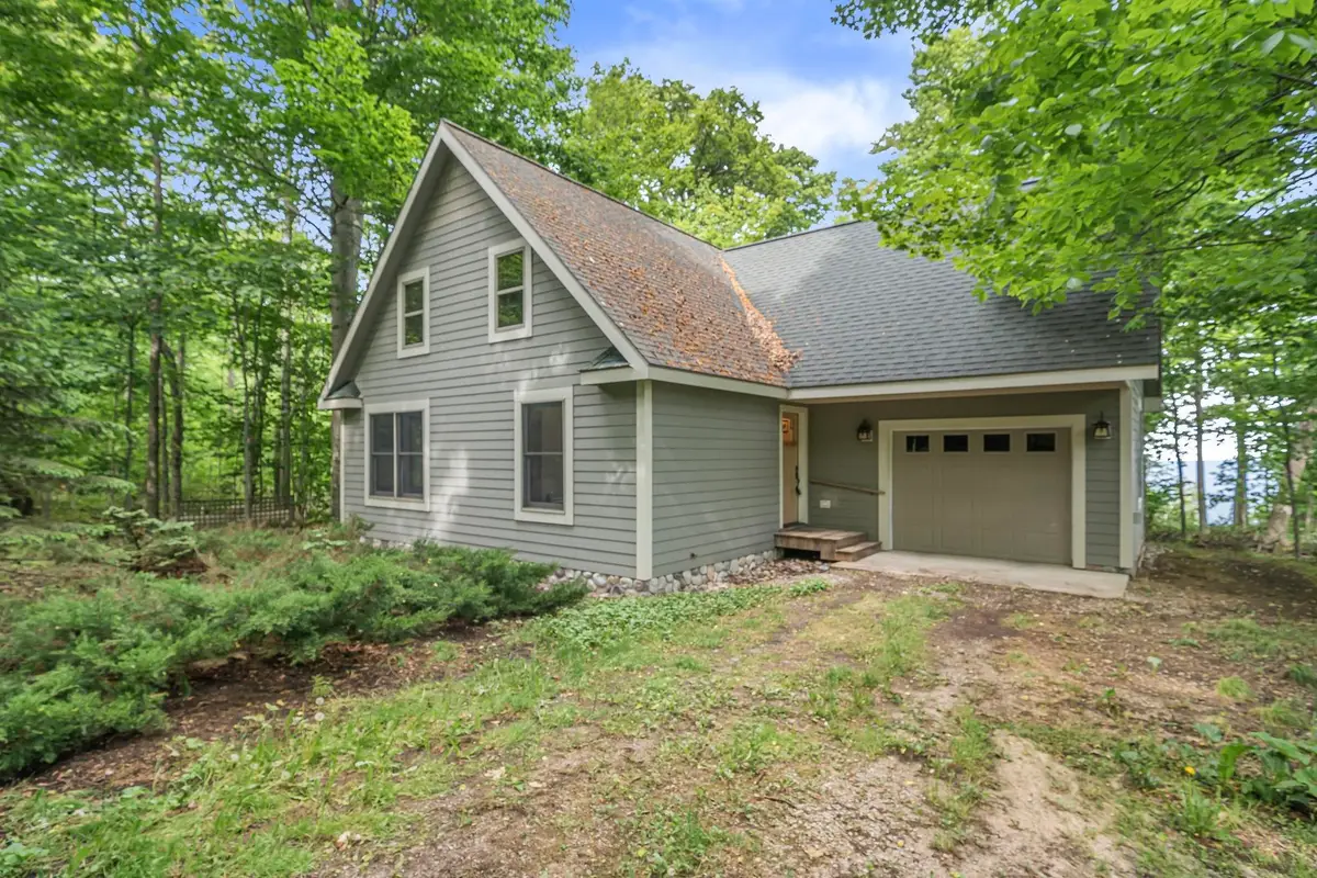 12271 N Island View, Northport, MI 49670 - #1