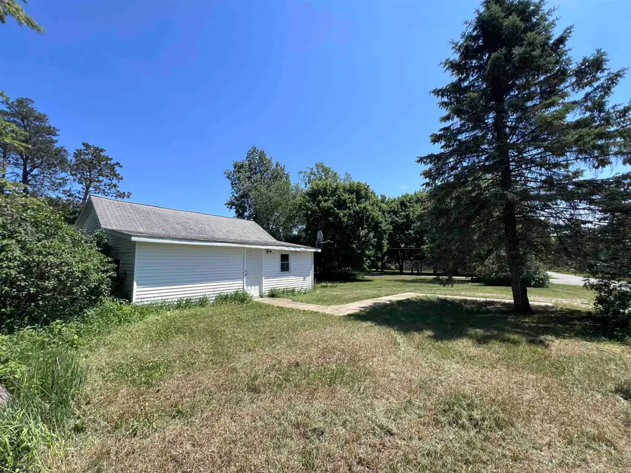 447 S Baldwin, Jennings, MI 49651 - #3