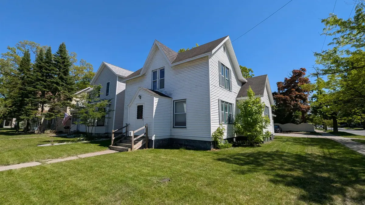 204 E Eighth, Traverse City, MI 49684 - #1