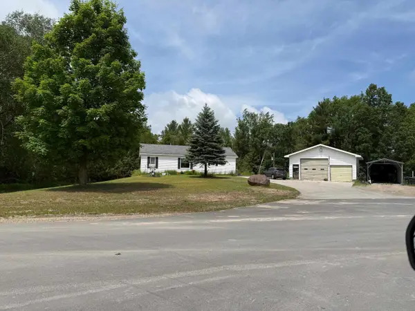 1950 Vanderlip, TraverseCity, MI 49686