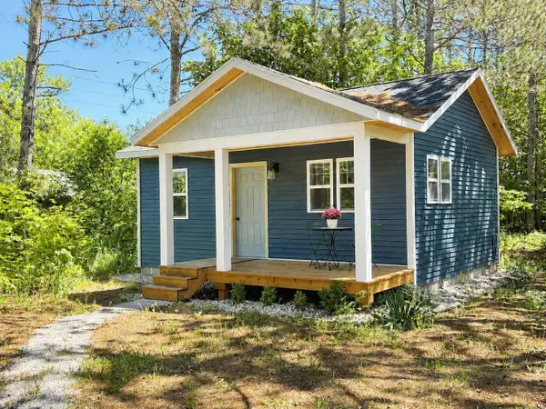2759 North, TraverseCity, MI 49685