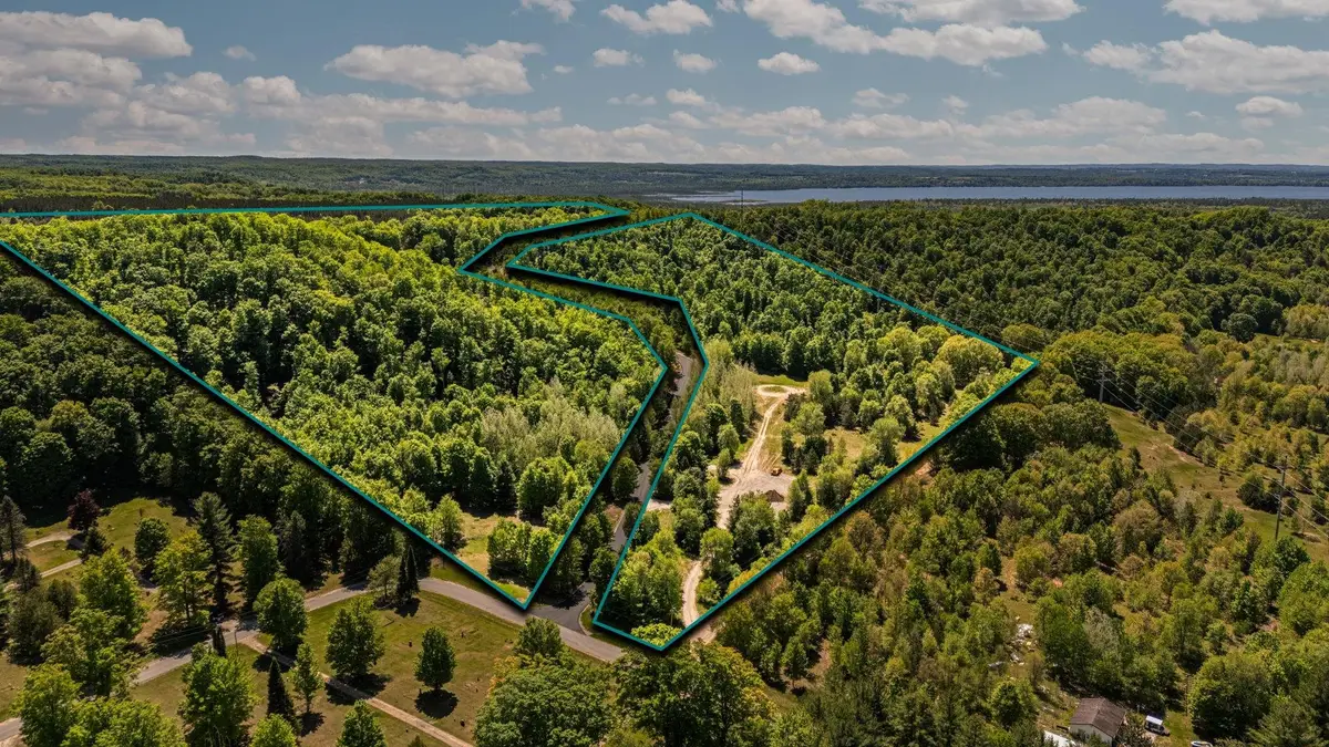 A Retreats, Rapid City, MI 49676 - #1