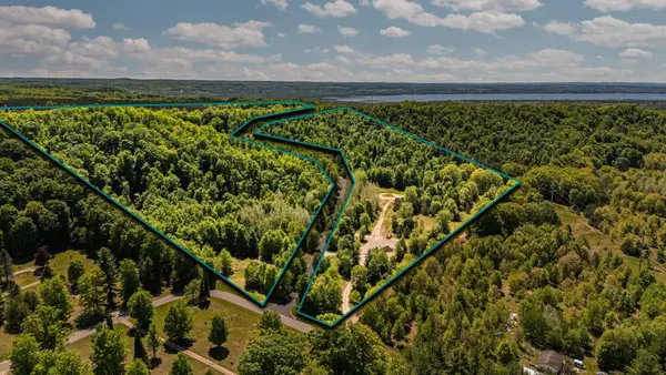 A Retreats, RapidCity, MI 49676