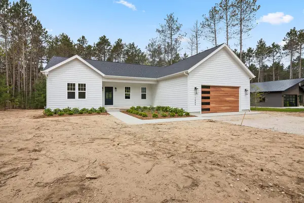 1849 Cascade TRL, Interlochen, MI 49685