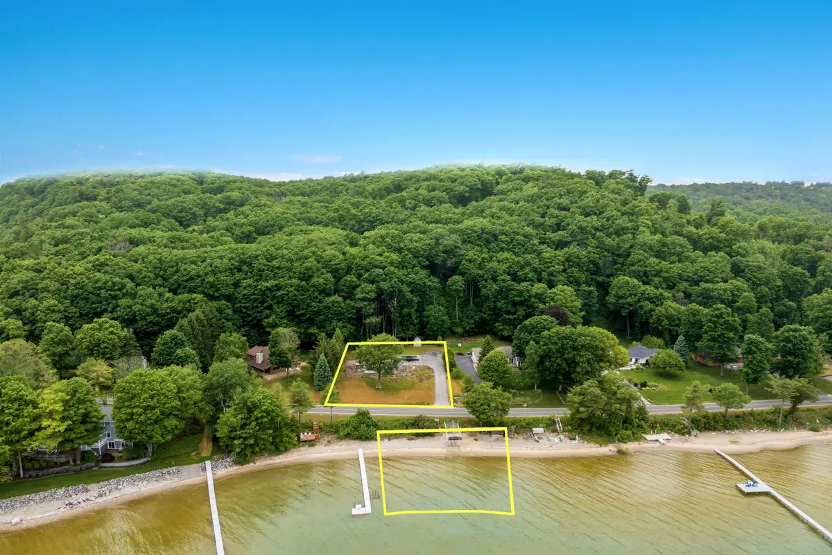 11207 Bluff, Peninsula, MI 49686 - #1