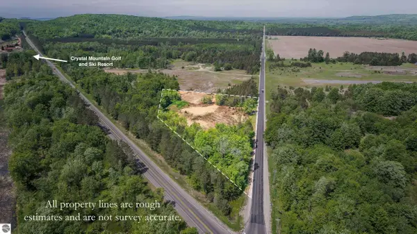 7764 S Weldon RD, Thompsonville, MI 49683