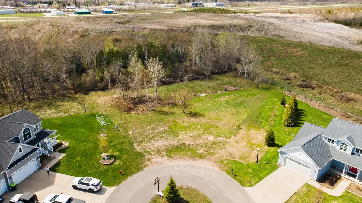 Unit 15 Applewood, Charlevoix, MI 49720 - #1