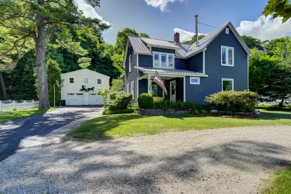 10860 S West Bayshore, TraverseCity, MI 49684