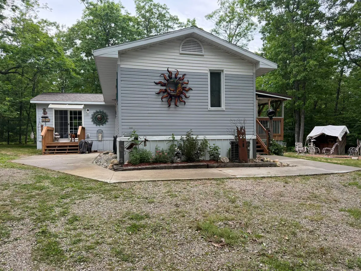 8696 E Hillview, Pinora, MI 49677 - #1