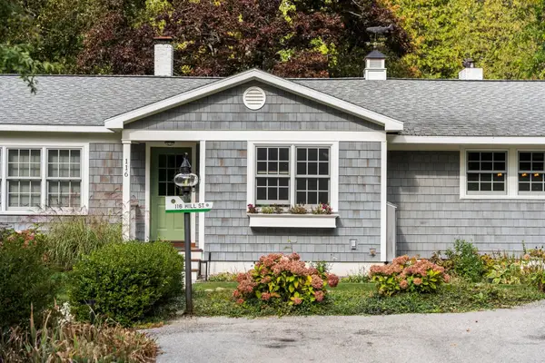 116 W Hill, Leland, MI 49654