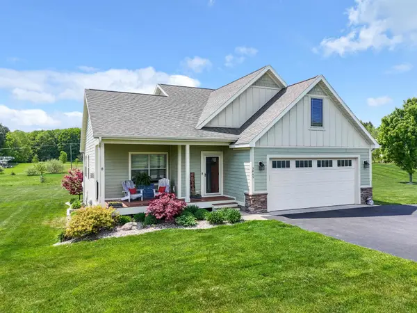3865 Brayton, TraverseCity, MI 49685