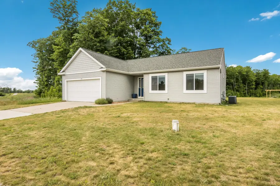 755 S Rusch RD, Blair, MI 49696 - #2