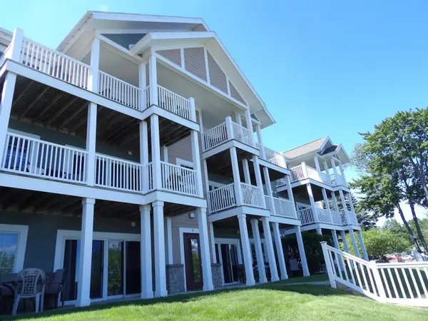 1246 Sunnyside, Cadillac, MI 49601