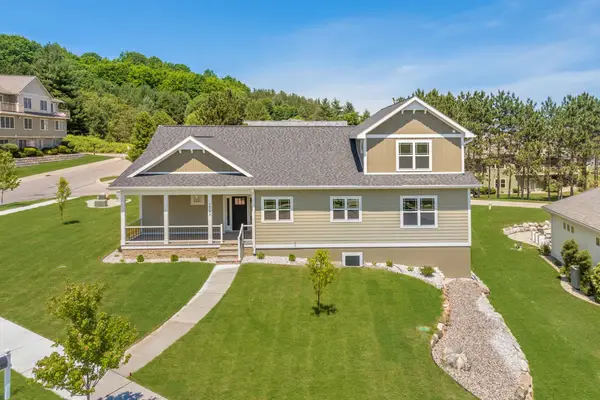 10788 Shrewbury, TraverseCity, MI 49684