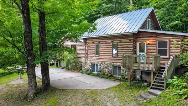 5885 Cedar Valley, TraverseCity, MI 49684