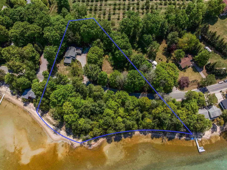 737 S Stony Point RD, Suttons Bay, MI 49682 - #3