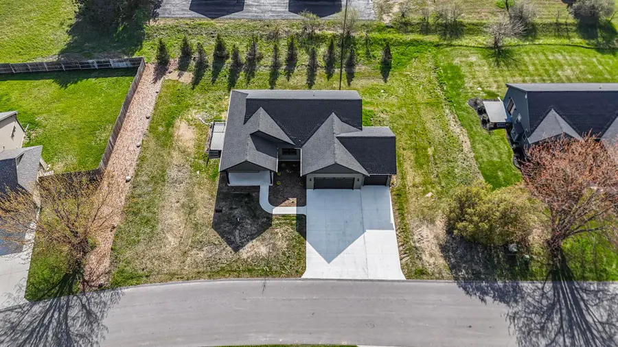 4054 Center Farm LN, Long Lake, MI 49685 - #2