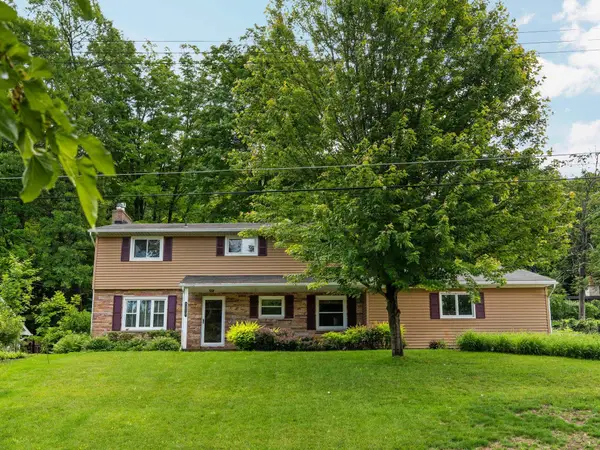 7370 Maple Terrace, TraverseCity, MI 49686