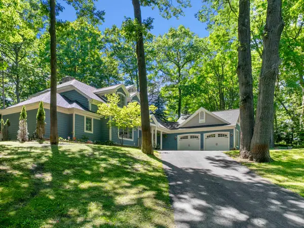 10268 E Twin Oaks, TraverseCity, MI 49684