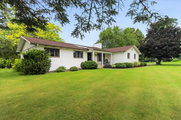 150 Doral DR, Cadillac, MI 49601