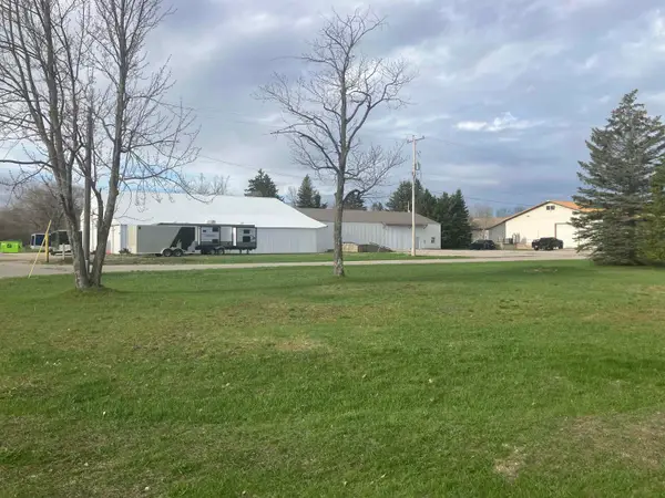 213 Hyde, Kalkaska, MI 49646
